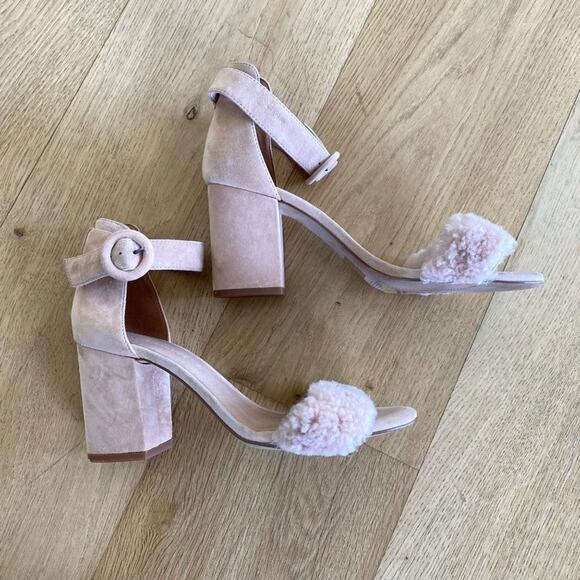 Madewell - The Regina Ankle Strap Shearling Sandal in Nude - Picture 1 of 9